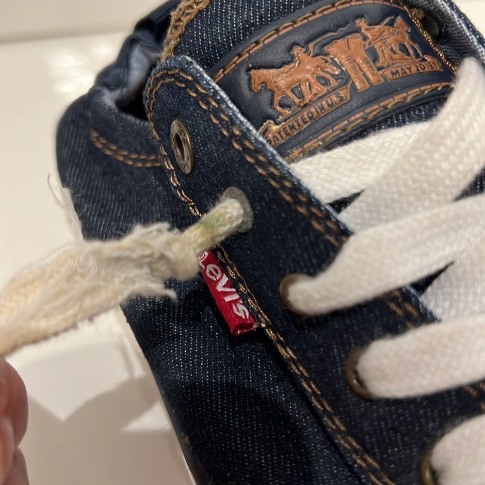 Levi’s Blue Denim‎ Slip On Lace Up Sneaker Shoes Size 8.5 - Picture 14 of 14